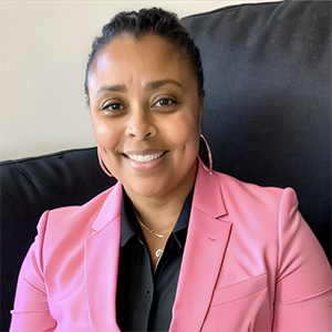 Lisa Thomas headshot