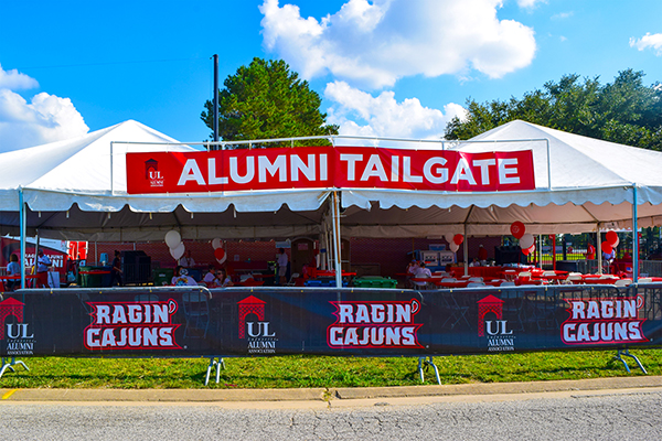 The Alumni Association Hospitality Tent hosts alumni and friends three hours before kickoff for every home game.